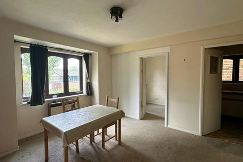 38 Ludford Close, Croydon, CR0 4BY
