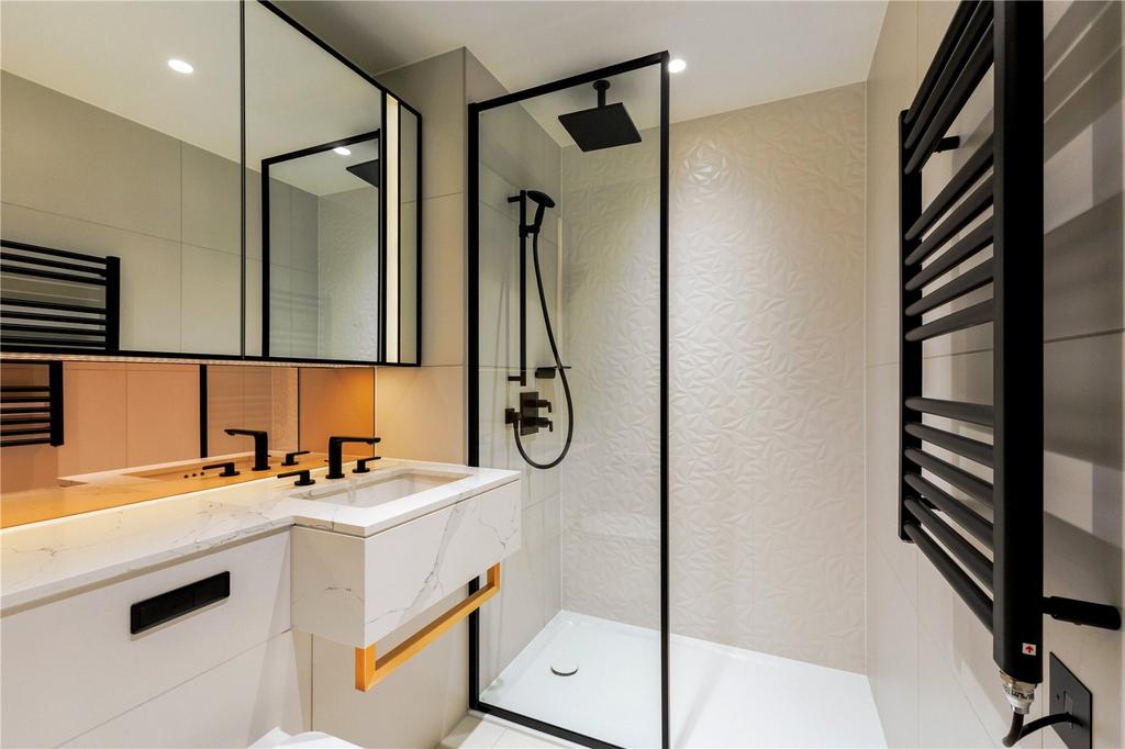 Ensuite