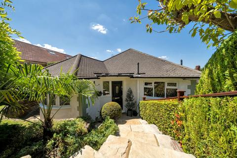 2 bedroom detached house for sale, Court Farm Road, Warlingham CR6