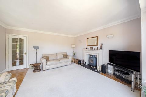 2 bedroom detached house for sale, Court Farm Road, Warlingham CR6