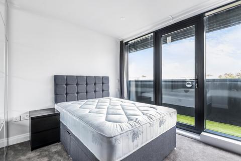 4 bedroom flat to rent, Rotherhithe Old Road, London, SE16