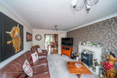 4 bedroom house for sale, Formby Way, Turnberry / Bloxwich, Walsall WS3