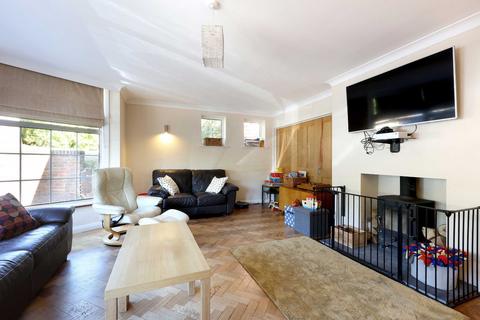 undefined, Woodhill Avenue, Gerrards Cross, Buckinghamshire, SL9