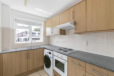 undefined, Deer Park Close, Kingston Upon Thames KT2