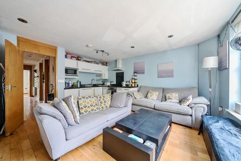 2 bedroom apartment for sale, Station Crescent, Blackheath