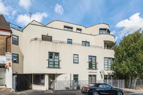 Station Crescent, Blackheath