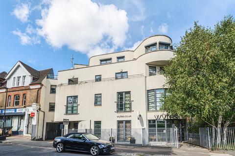 2 bedroom apartment for sale, Station Crescent, Blackheath