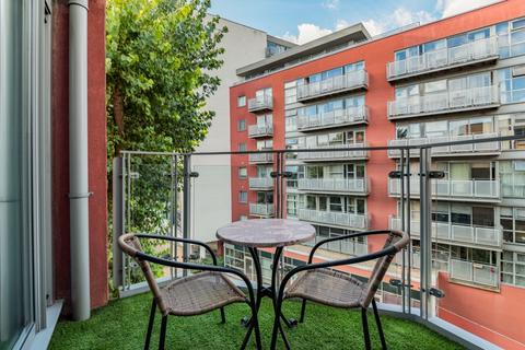 2 bedroom flat to rent, Blackheath Road, London, SE10
