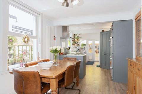 undefined, Navarino Road, Worthing