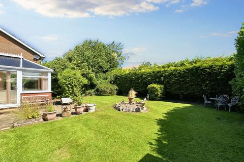 2 bedroom bungalow for sale, Hillingdon Road, Whitefield, M45