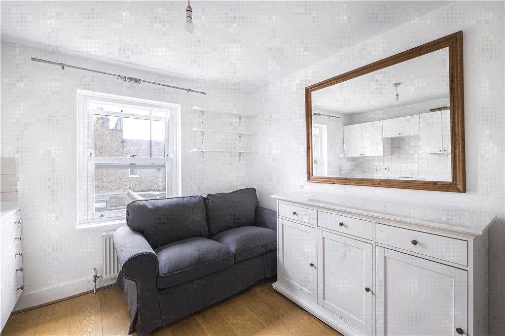 Reception/Kitchen