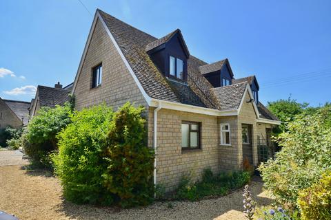 4 bedroom detached house for sale, East Side, North Littleton, WR11 8QW