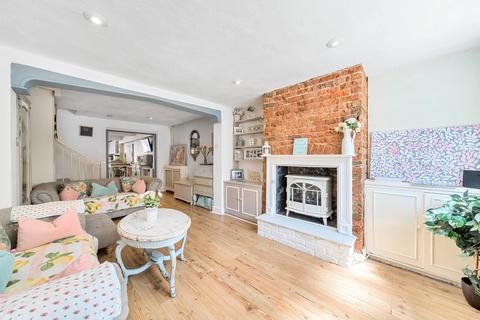 2 bedroom terraced house for sale, London Street, Chertsey, KT16