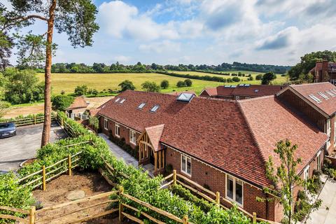 4 bedroom barn conversion for sale, Halfpenny Lane, Guildford, Surrey, GU4