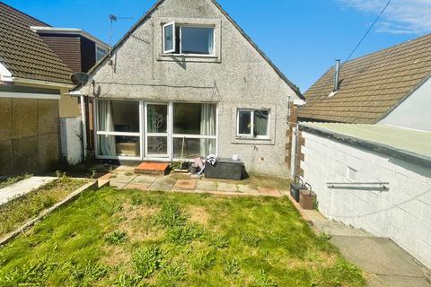 3 bedroom detached house for sale, Greenfields Avenue, Bridgend, CF31