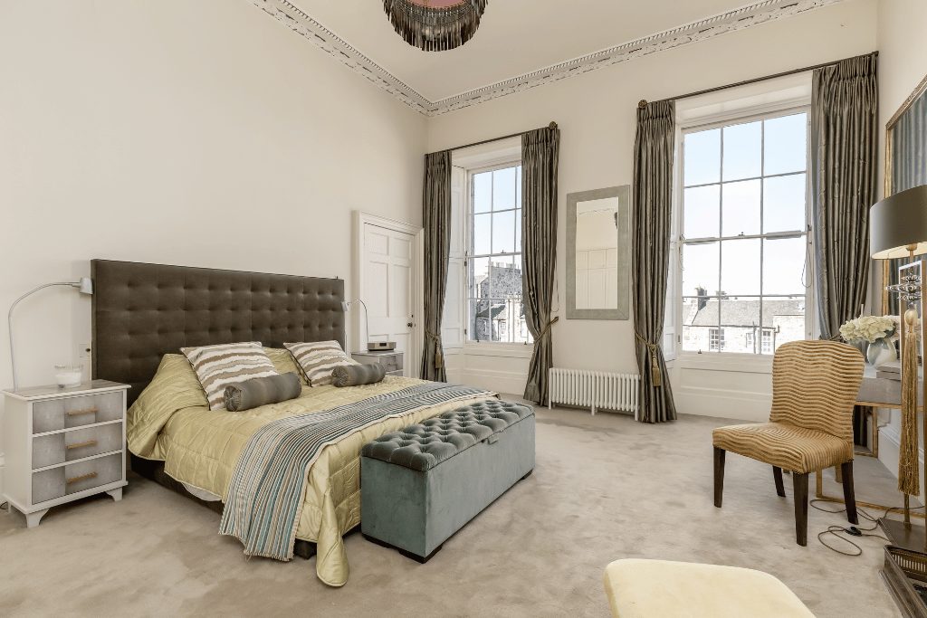Principal Bedroom - 28 Abercromby Place