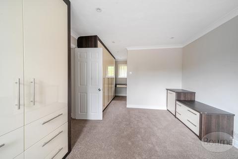 3 bedroom bungalow for sale, Byworth Close, Farnham, Surrey, GU9