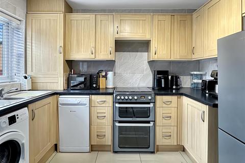 2 bedroom terraced house for sale, Speedwell Close, Cherry Hinton CB1