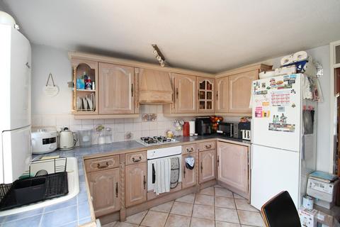 undefined, Holmcroft, Crawley, West Sussex. RH10 6TP