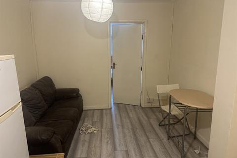 1 bedroom flat to rent, Woodville Road, CF24 4ED