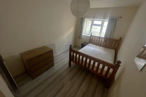 1 bedroom flat to rent, Woodville Road, CF24 4ED