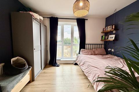1 bedroom flat for sale, Ginner Road, Swindon