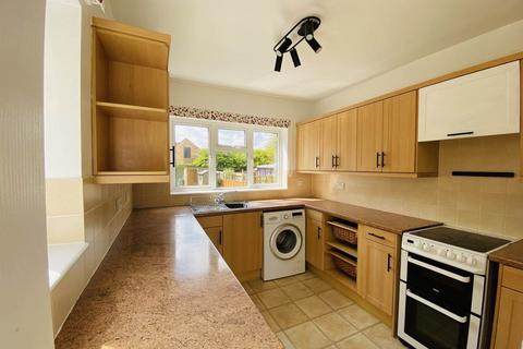 3 bedroom semi-detached house to rent, Akeman Street, Cambridge, CB4