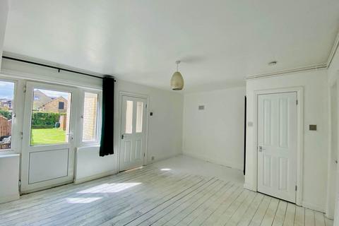 3 bedroom semi-detached house to rent, Akeman Street, Cambridge, CB4