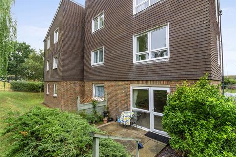 1 bedroom flat for sale, Brookside Avenue, Polegate BN26