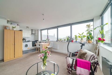 2 bedroom apartment to rent, Millbrook Street, Stockport SK1