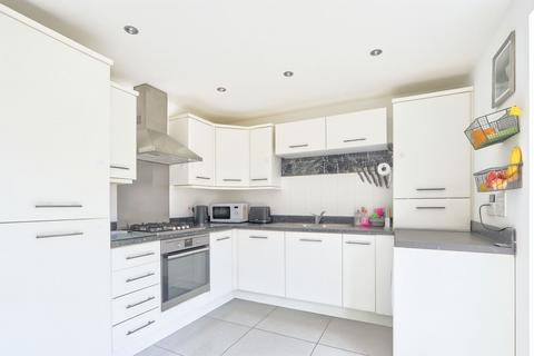 3 Birchwood Grove, Middlesbrough, TS6 0GE