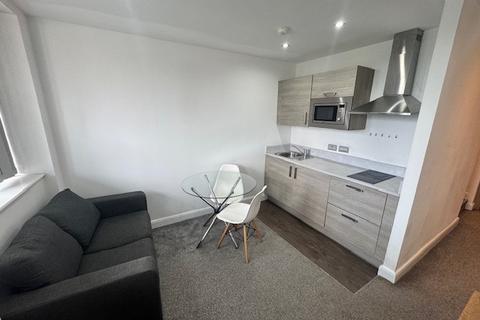 Studio to rent, Bracken House, 44-58 Charles Street, Manchester, Lancashire, M1