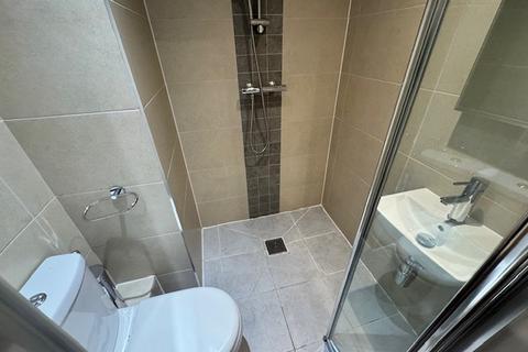 Studio to rent, Bracken House, 44-58 Charles Street, Manchester, Lancashire, M1