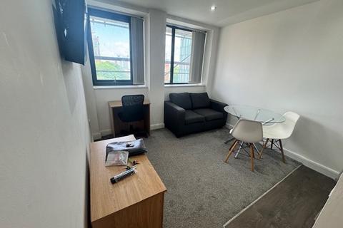 Studio to rent, Bracken House, 44-58 Charles Street, Manchester, Lancashire, M1