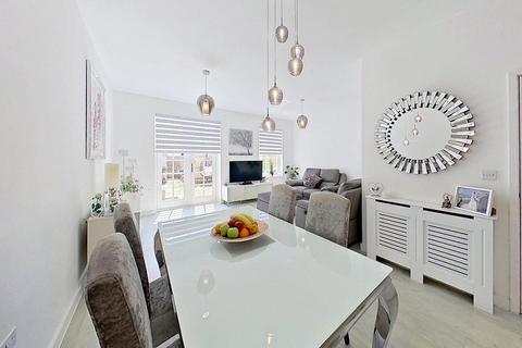 undefined, Avenue Road, Herne Bay, CT6 8TG