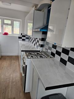 4 bedroom semi-detached house to rent, Imperial Road, FELTHAM, Greater London, TW14