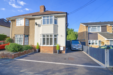 Waverley Avenue, Netley Abbey