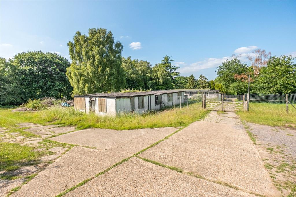 Kennels/Outbuildings