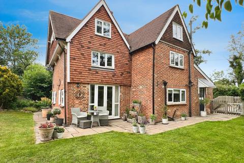 5 bedroom detached house for sale, BIDDENDEN