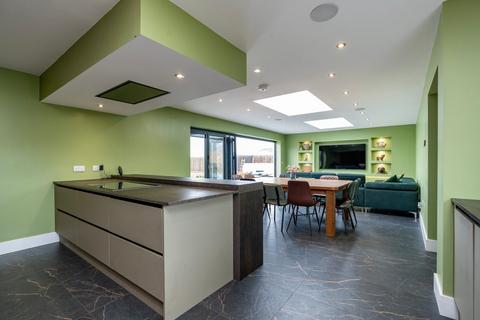 5 bedroom detached bungalow for sale, New Hammond Beck Road, Wyberton Fen, Boston, PE21
