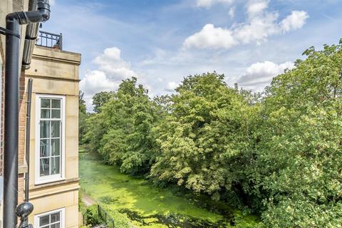 2 bedroom flat for sale, Dennison Street, York, YO31 8YX