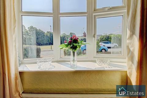 3 bedroom semi-detached house for sale, Hexworthy Avenue, Styvechale Grange, Coventry