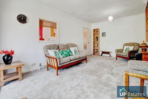 3 bedroom semi-detached house for sale, Hexworthy Avenue, Styvechale Grange, Coventry