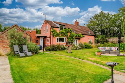 3 bedroom detached house for sale, Main Road, Goole DN14
