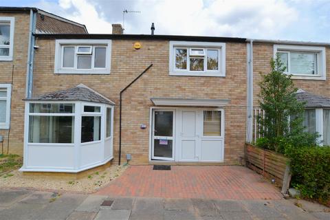 Rowan Walk, Hatfield