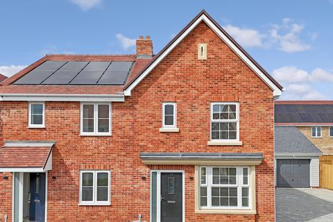 2 bedroom semi-detached house for sale, Hanningfield Park, Rettendon Common, CM3