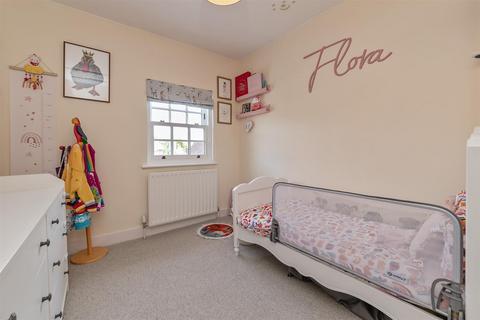 12 Blacksmiths Lane, St Albans, AL3 4SQ