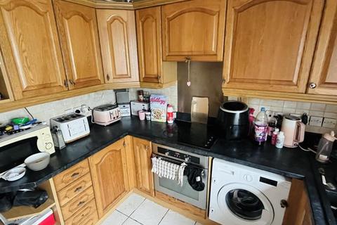 2 bedroom townhouse for sale, PHEASANT CLOSE, SWINDON SN3