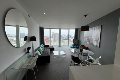 2 bedroom apartment to rent, 1700 Rotunda
