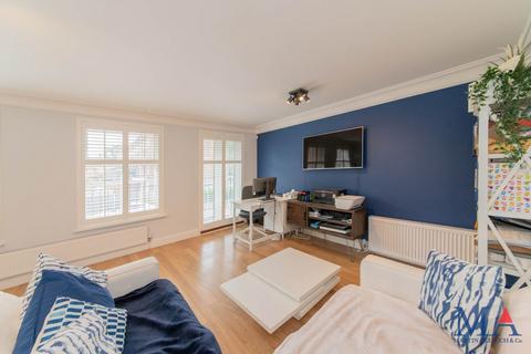4 bedroom townhouse for sale, Cavendish Crescent, Elstree